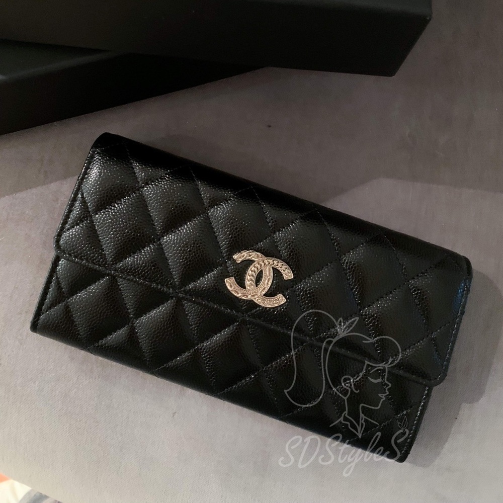 CHANEL flap Wallet caviar Black Gold hardware 22K